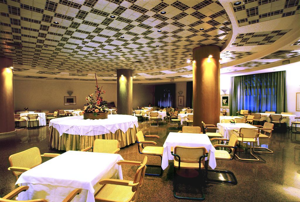 Hotel Grand Palace 4*