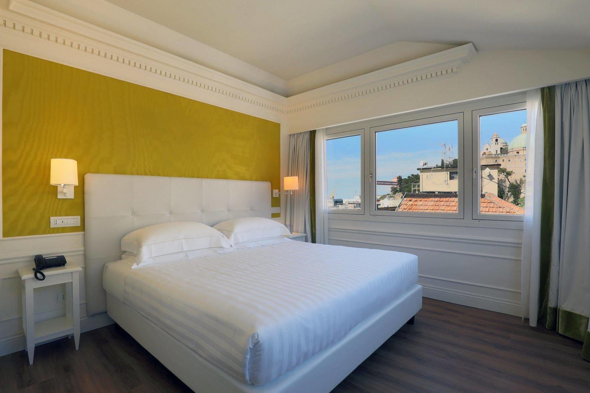 Grand Palace Hotel 4*